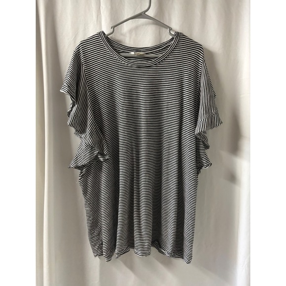 Terra & Sky Tops - Terra Sky Women's 3X‎ (24-26) Black & White Top with Ruffled Cap Sleeves